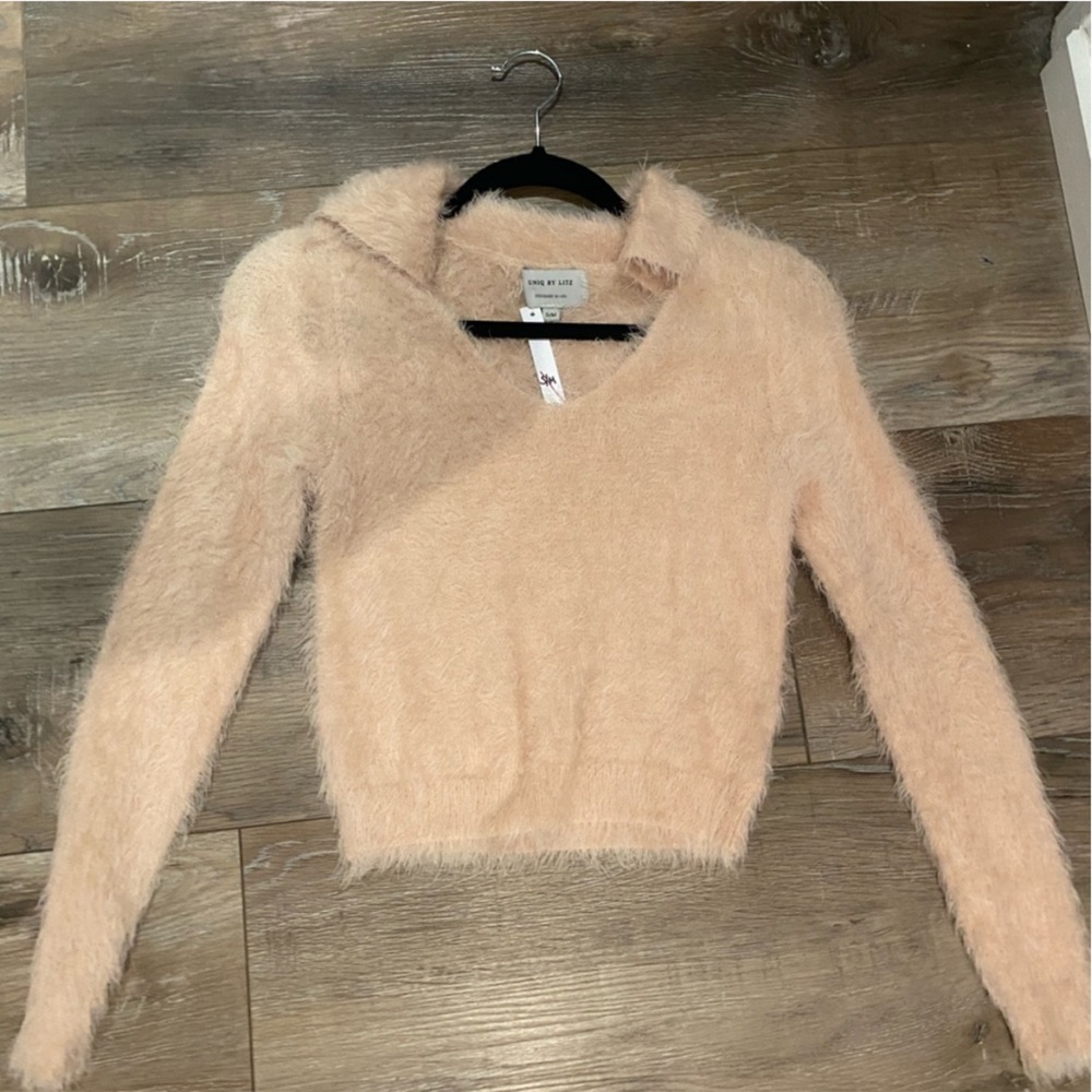 NWT UNIQ BY LITZ PINK SWEATER